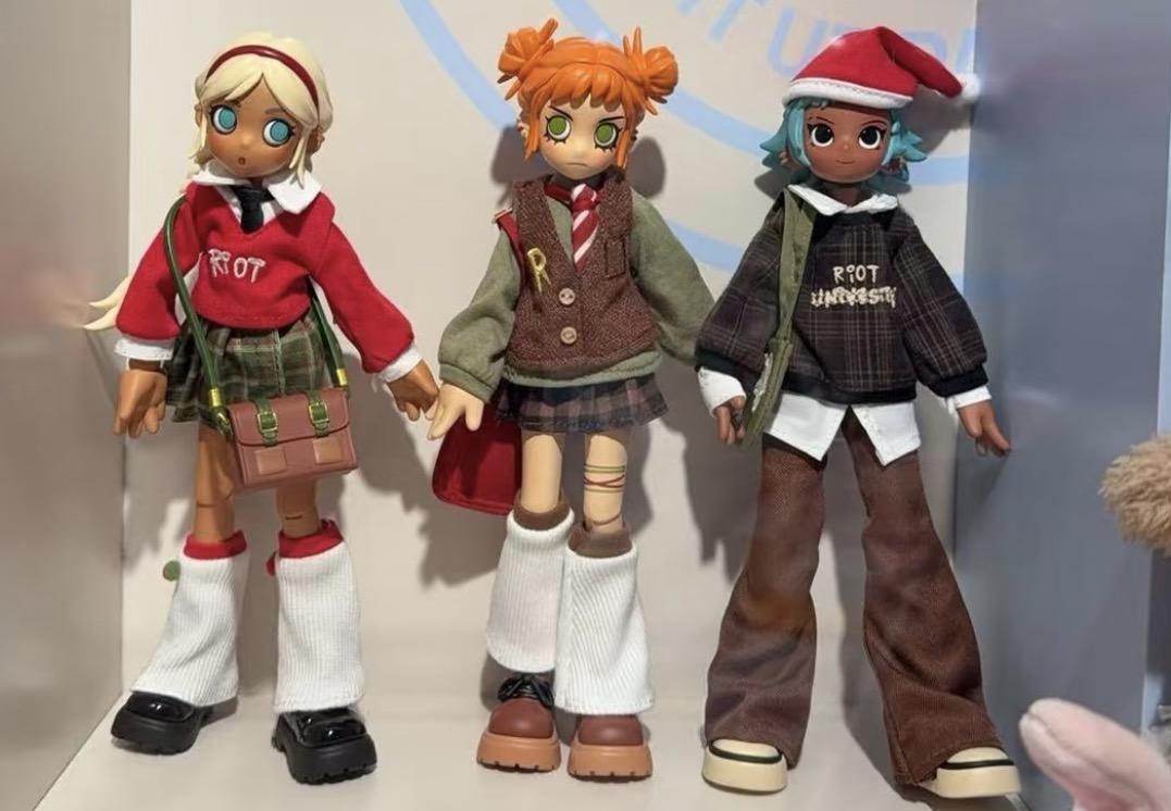 Peach Riot Winter Break 1/8 Action OOTD Series – TOYSEZ