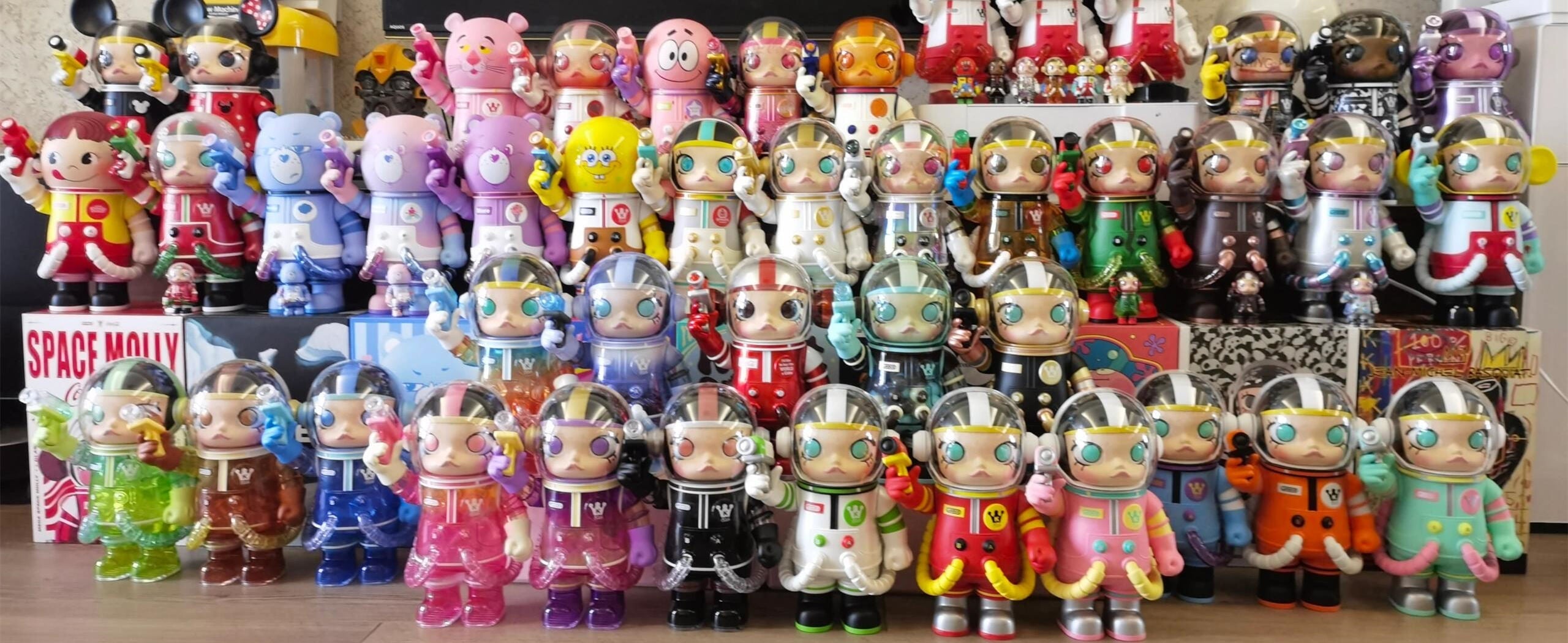 Space Molly – TOYSEZ