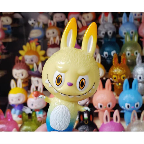 Labubu The Monsters Mini Zimomo Haan LIMITED Labubu The Monsters Mini Zimomo Haan LIMITED