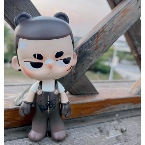 KUBO Evil Bear Figurine Art Toy 2021 Limited KUBO Evil Bear Figurine Art Toy 2021 Limited