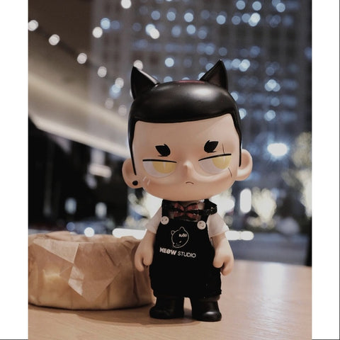 KUBO Black Cat Figurine Art Toy 2021 Limited KUBO Black Cat Figurine Art Toy 2021 Limited