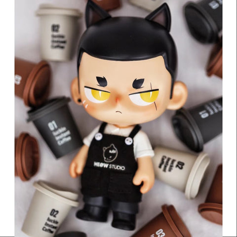 KUBO Black Cat Figurine Art Toy 2021 Limited KUBO Black Cat Figurine Art Toy 2021 Limited