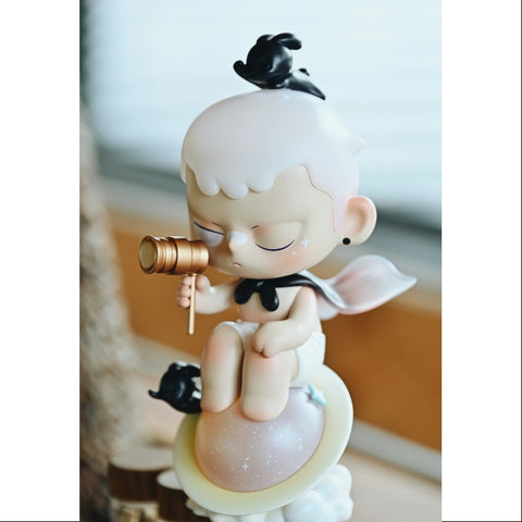 KUBO Cosmic Dreamwalk Figurine Art Toy 2024 Limited KUBO Cosmic Dreamwalk Figurine Art Toy 2024 Limited