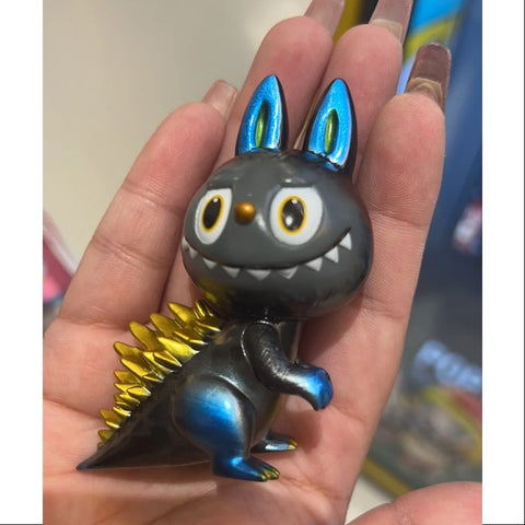 Labubu The Monsters Kaiju Hunting Series 2.5 Series Gojimomo Special edition(1/72) Labubu The Monsters Kaiju Hunting Series 2.5 Series Gojimomo Special edition(1/72)