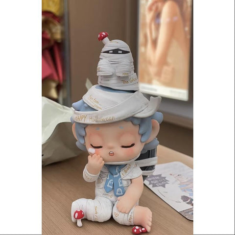 FAYA Hide in the Moments Series Secret Closed on Halloween (1/120) FAYA Hide in the Moments Series Secret Closed on Halloween (1/120)