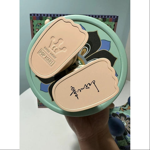 MEGA ROYAL MOLLY 400% Saone Chang DunHuang 2023 LIMITED MEGA ROYAL MOLLY 400% Saone Chang DunHuang 2023 LIMITED