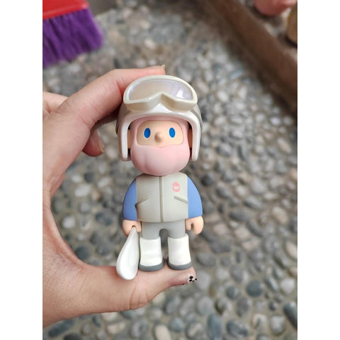 FARMER BOB Travel Around The World Series Top Of The Hill FARMER BOB Travel Around The World Series Top Of The Hill