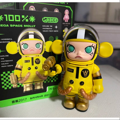 SPACE MOLLY MEGA 100% Series 2 BANANA2017 SPACE MOLLY MEGA 100% Series 2 BANANA2017