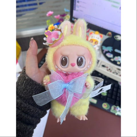 Labubu The Monsters Let's Checkmate Vinyl Plush Pendant 2025 Limited Edition Labubu The Monsters Let's Checkmate Vinyl Plush Pendant 2025 Limited Edition