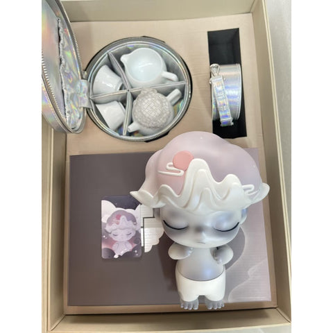 DIMOO x ShangXia Floating Clouds Plus Limited Figure(with Tea Cup Set) DIMOO x ShangXia Floating Clouds Plus Limited Figure(with Tea Cup Set)