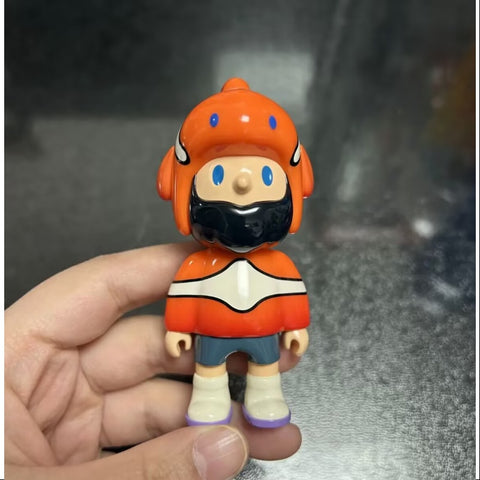 FARMER BOB Social Animal Series Hidden Clownfish FARMER BOB Social Animal Series Hidden Clownfish