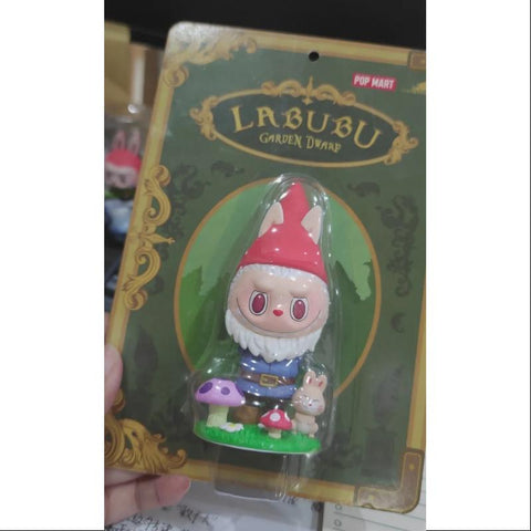 Labubu THE MONSTERS Gardener Dwarf FIGURE LIMITED Labubu THE MONSTERS Gardener Dwarf FIGURE LIMITED