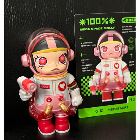 SPACE MOLLY MEGA 100% Series 2 HEARBEAT SPACE MOLLY MEGA 100% Series 2 HEARBEAT