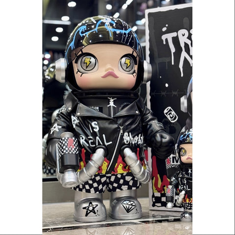 MEGA SPACE MOLLY 1000% Trevor Andrew 2.0 2025 Limited Edition MEGA SPACE MOLLY 1000% Trevor Andrew 2.0 2025 Limited Edition