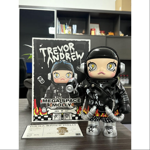 MEGA SPACE MOLLY 400% Trevor Andrew 2.0 2025 Limited Edition MEGA SPACE MOLLY 400% Trevor Andrew 2.0 2025 Limited Edition