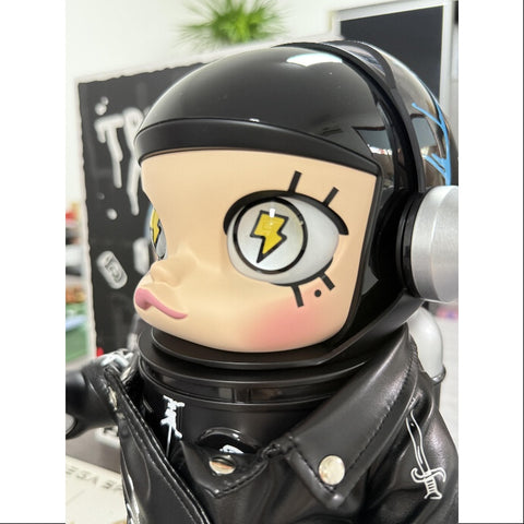 MEGA SPACE MOLLY 400% Trevor Andrew 2.0 2025 Limited Edition MEGA SPACE MOLLY 400% Trevor Andrew 2.0 2025 Limited Edition