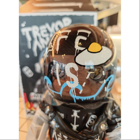 MEGA SPACE MOLLY 400% Trevor Andrew 2.0 2025 Limited Edition MEGA SPACE MOLLY 400% Trevor Andrew 2.0 2025 Limited Edition