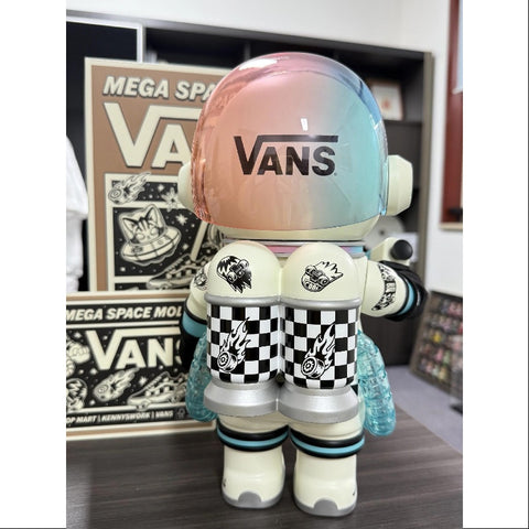 MEGA SPACE MOLLY 400% VANS 2025 Limited Edition MEGA SPACE MOLLY 400% VANS 2025 Limited Edition