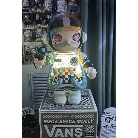 MEGA SPACE MOLLY 1000% VANS 2025 Limited Edition MEGA SPACE MOLLY 1000% VANS 2025 Limited Edition