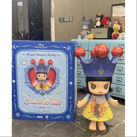 MEGA ROYAL MOLLY 1000% Disney Snow White 2025 Limited Edition MEGA ROYAL MOLLY 1000% Disney Snow White 2025 Limited Edition