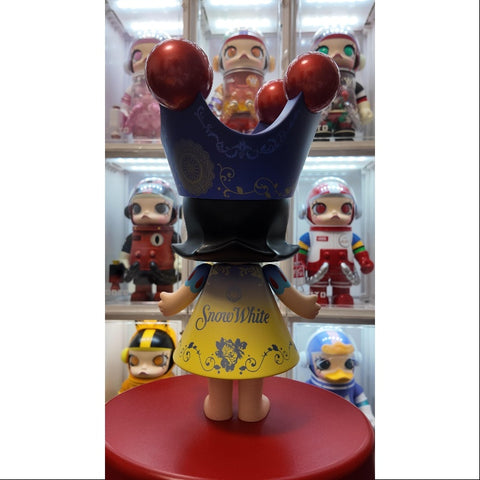MEGA ROYAL MOLLY 400% Disney Snow White 2025 Limited Edition MEGA ROYAL MOLLY 400% Disney Snow White 2025 Limited Edition