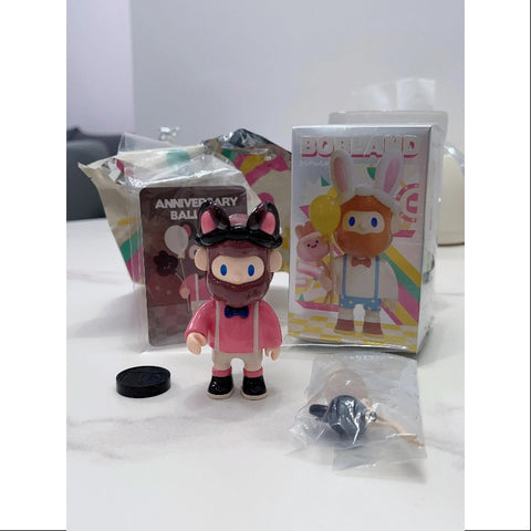 FARMER BOB BobLand Series Anniversary Balloon FARMER BOB BobLand Series Anniversary Balloon