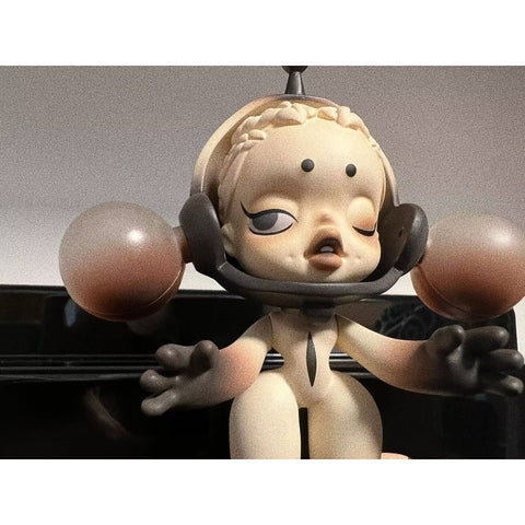 Skullpanda Breaking Out Limited Figure Skullpanda Breaking Out Limited Figure