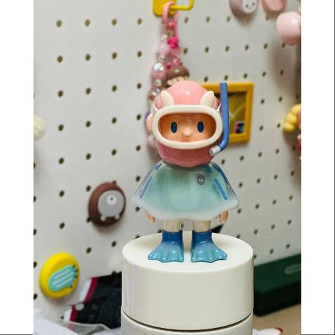 FARMER BOB ENCPUNTER IN THE WILD Series Surprise Dreamy Blue FARMER BOB ENCPUNTER IN THE WILD Series Surprise Dreamy Blue