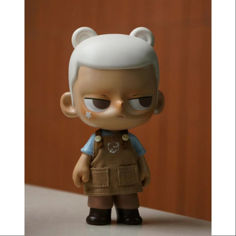 KUBO Barista Figurine Art Toy 2021 Limited KUBO Barista Figurine Art Toy 2021 Limited