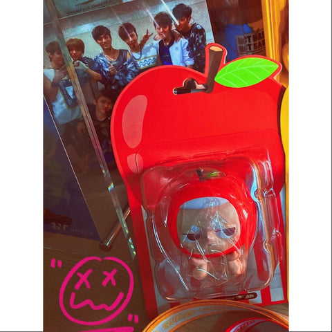 KUBO Apple Figurine Art Toy 2023 Limited KUBO Apple Figurine Art Toy 2023 Limited