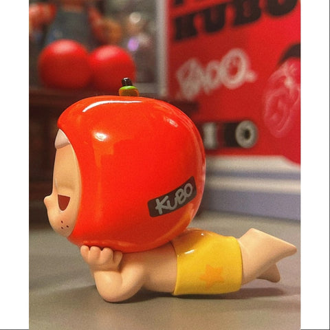 KUBO Apple Figurine Art Toy 2023 Limited KUBO Apple Figurine Art Toy 2023 Limited