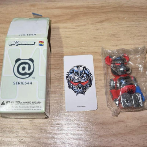 Bearbrick Series 44 Czarface 100% Bearbrick Series 44 Czarface 100%