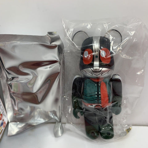 Bearbrick Series 46 Secret Hero Masked Kamen Rider Variant 100% Bearbrick Series 46 Secret Hero Masked Kamen Rider Variant 100%