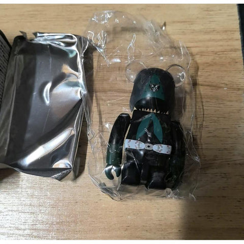 Bearbrick Series 46 Hero Masked Kamen Rider 100% Bearbrick Series 46 Hero Masked Kamen Rider 100%