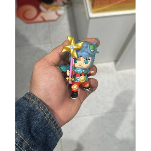 MOLLY Pop Mart Loong Presents the Treasure Series MOLLY DREAMING LOONG special ver.(1/144) MOLLY Pop Mart Loong Presents the Treasure Series MOLLY DREAMING LOONG special ver.(1/144)