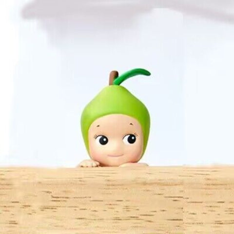 Sonny Angel HIPPERS Harvest Series Pear Sonny Angel HIPPERS Harvest Series Pear