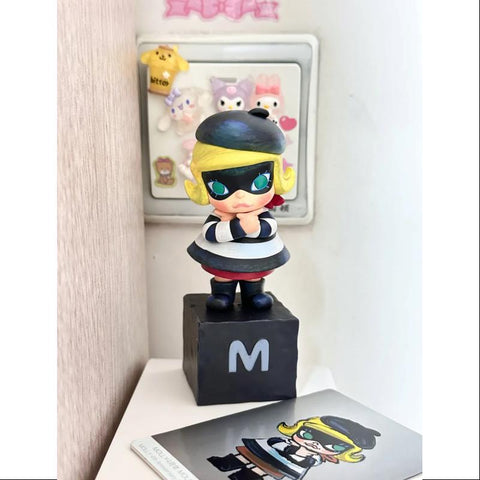 MOLLY Anniversary Statues Classical Retro Series 1 secret Burglar MOLLY(1/120) MOLLY Anniversary Statues Classical Retro Series 1 secret Burglar MOLLY(1/120)
