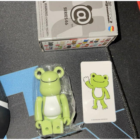 Bearbrick Series 46 Pickles The Frog 100% Bearbrick Series 46 Pickles The Frog 100%