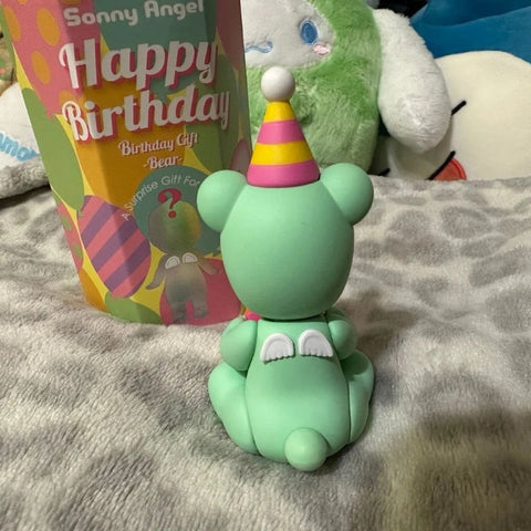 Sonny Angel Birthday Gift Bear Series Present Hug Sonny Angel Birthday Gift Bear Series Present Hug