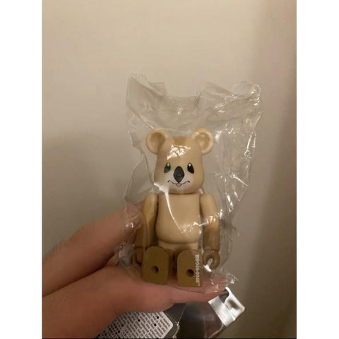 Bearbrick Series 46 Secret Quakka Wallaby 100% Bearbrick Series 46 Secret Quakka Wallaby 100%