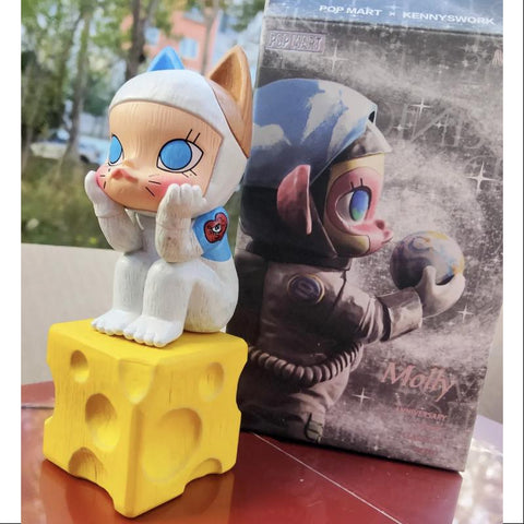 MOLLY Anniversary Statues Classical Retro Series 1 Miss You 2020 MOLLY Anniversary Statues Classical Retro Series 1 Miss You 2020