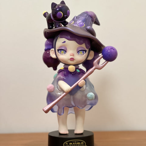 ToyCity Laura The Taro Ice Cream Cone Witch 200% ToyCity Laura The Taro Ice Cream Cone Witch 200%