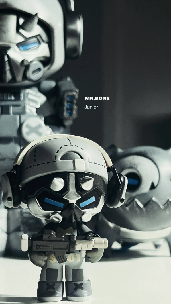 MR.BONE JUNIOR First Day Collection - Grey House