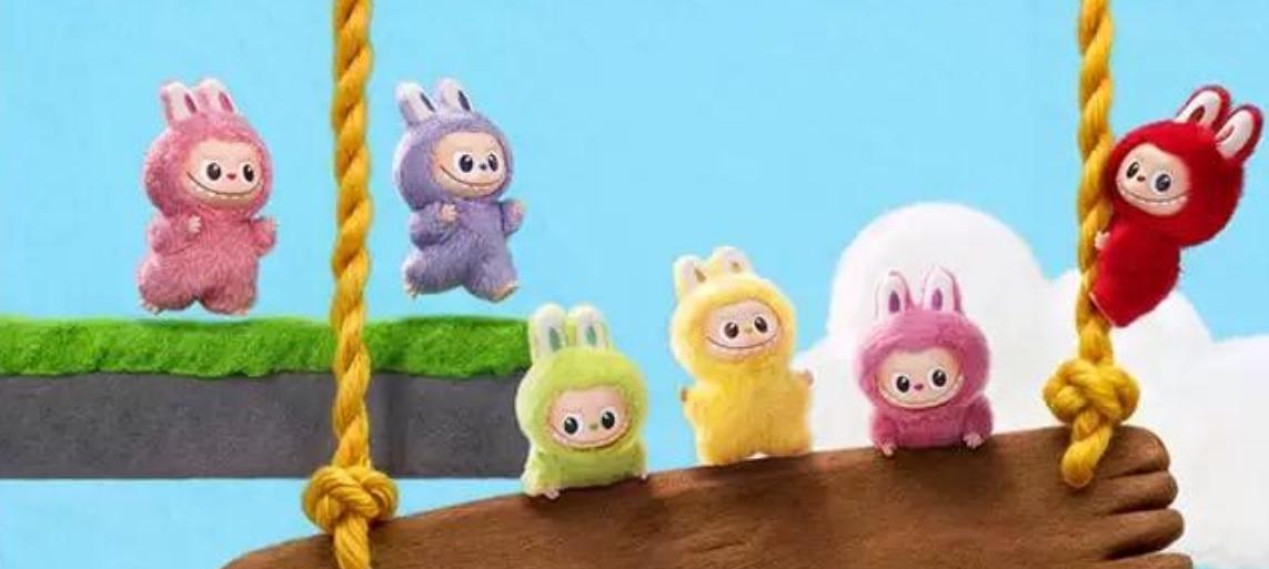 Labubu The Monsters Pin for Love Vinyl Plush Pendant Series