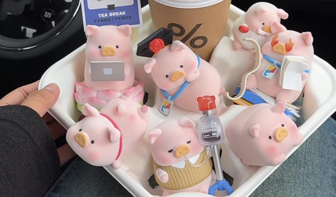 LuLu the Piggy Office Blind Box Series