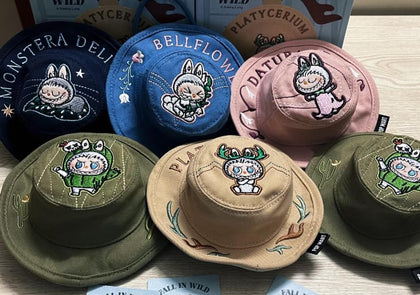 Labubu FALL IN WILD Bucket Hat Mini Bag Blind Box series