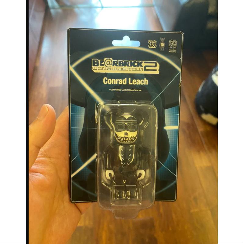 Bearbrick wwt2 Conrad Leach 100% Limited Medicom Be@rbrick