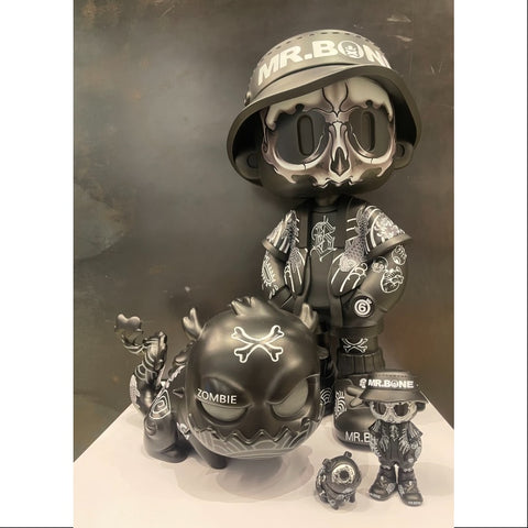 MR.BONE Black Tatoo 400% & 100% Set 2025 Limited Edition