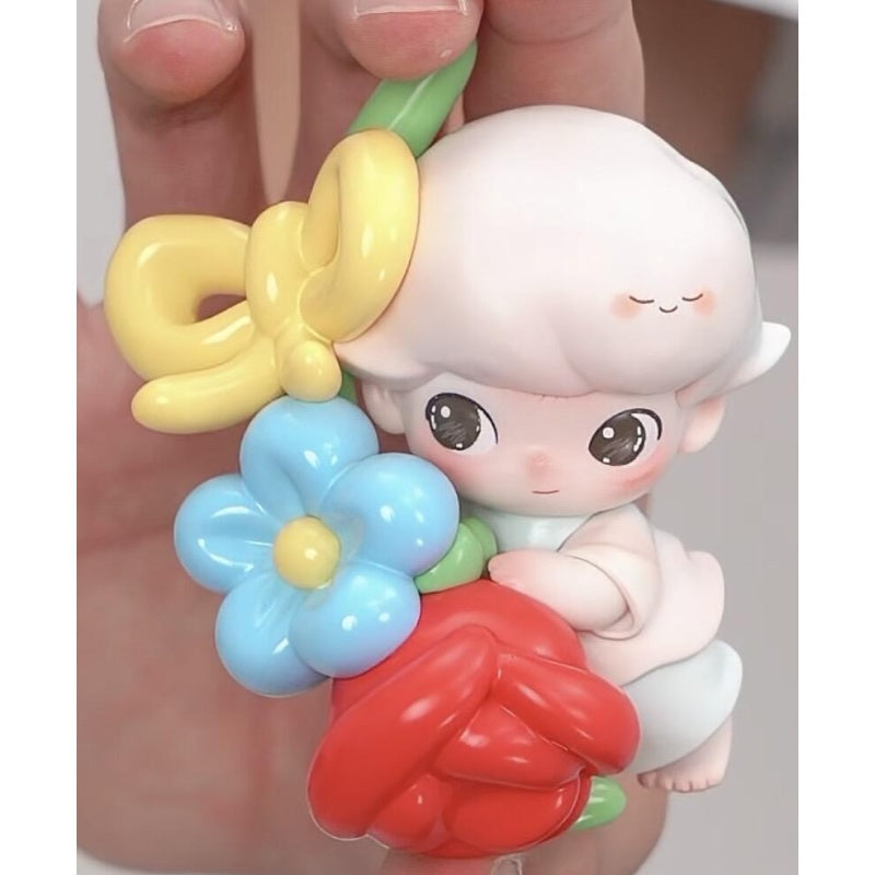 Dimoo Hugging Spring DIMOO Moments in Bloom Blind Box Series: Hugging Spring (Confirmed ...