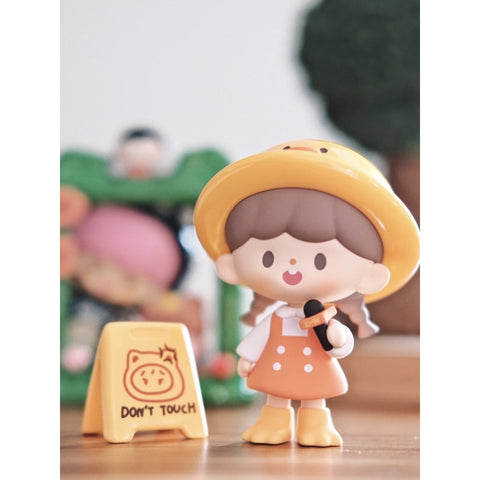 zZoton Naughty Animal City Series Duck Talk